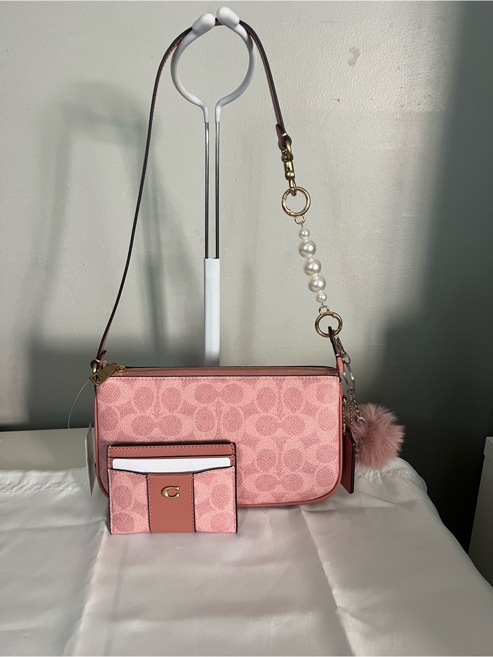 Coach Shoulder Bag with Matching Card Case - Picture 2 of 11